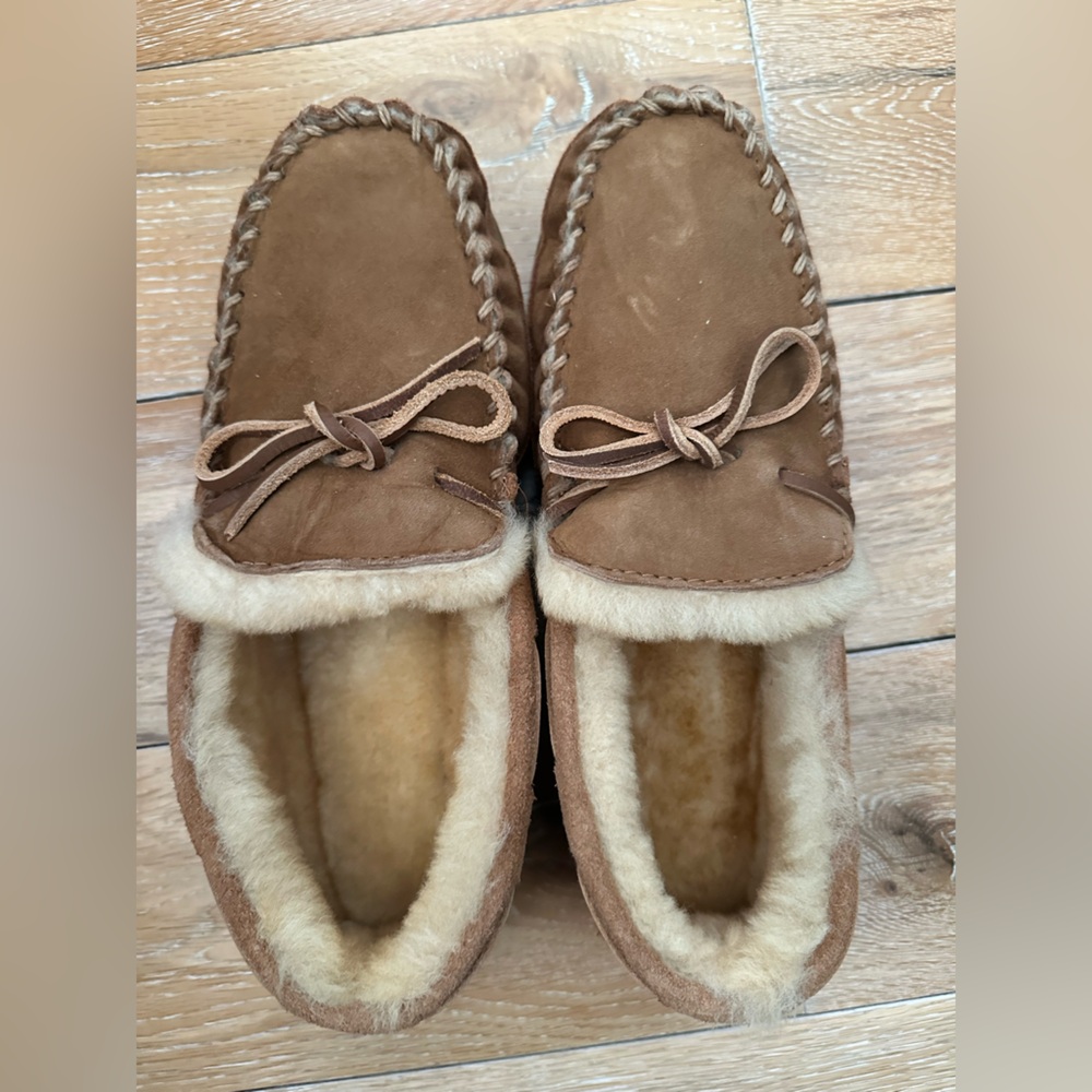 NWT LL Bean Women’s Wicked Good Moccasins in Brown, size 9 - Picture 3 of 6